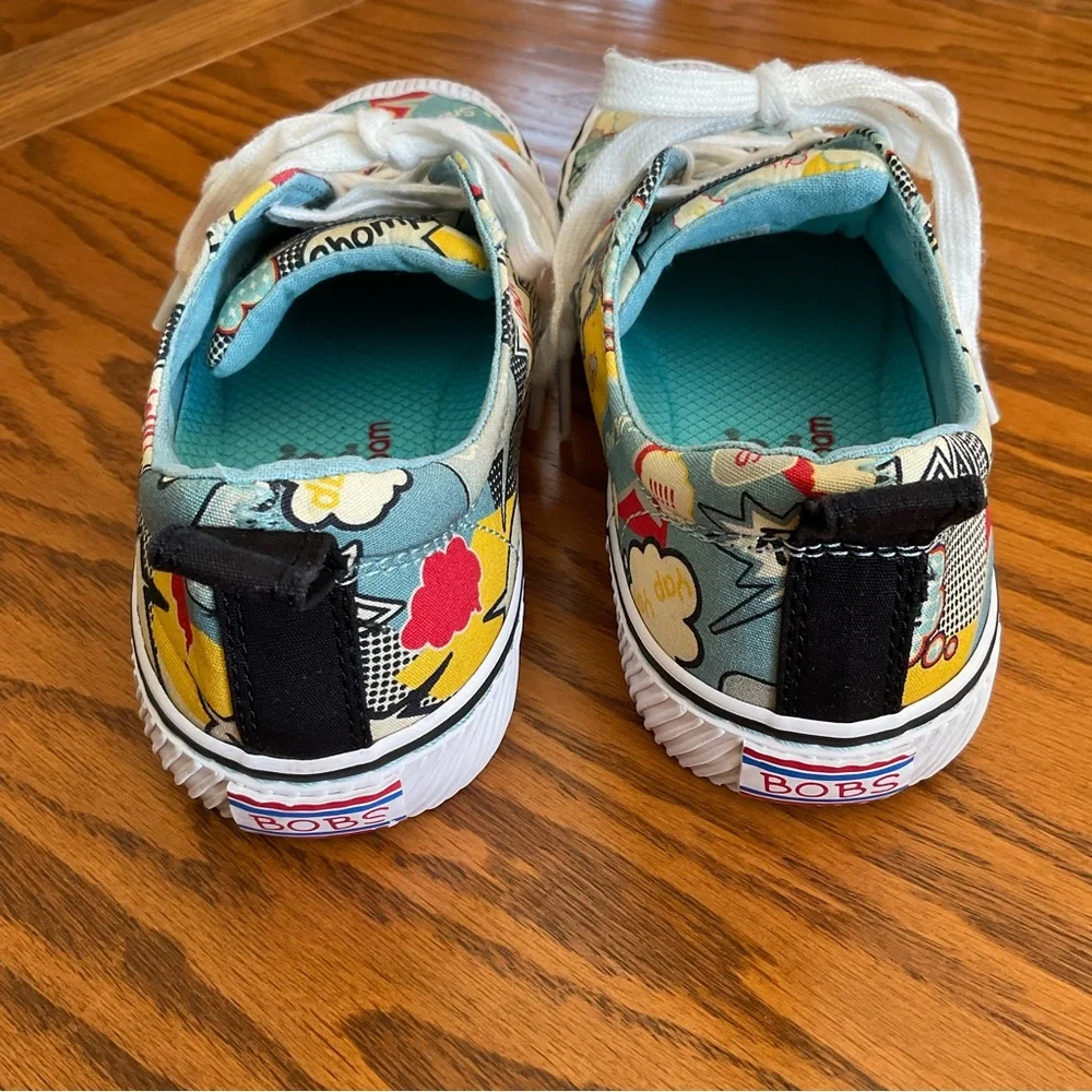 Light Blue Vintage Mutt Sneakers by Sketchers, Women’s Sz 7W